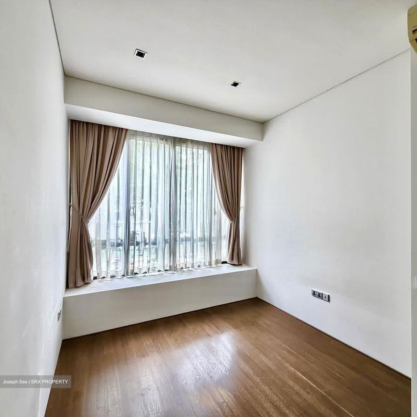 Sui Generis (D10), Condominium #632914281